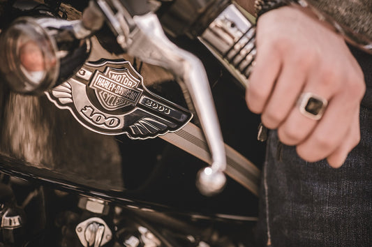 Bracelet biker : n'importe qui peut porter ce bijou homme